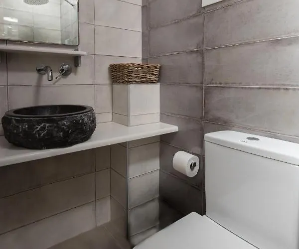 Andromeda מלון דירות 4*