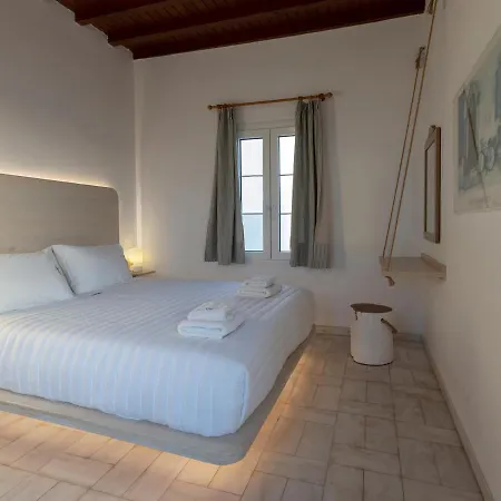 Andromeda 3* Mykonos Town